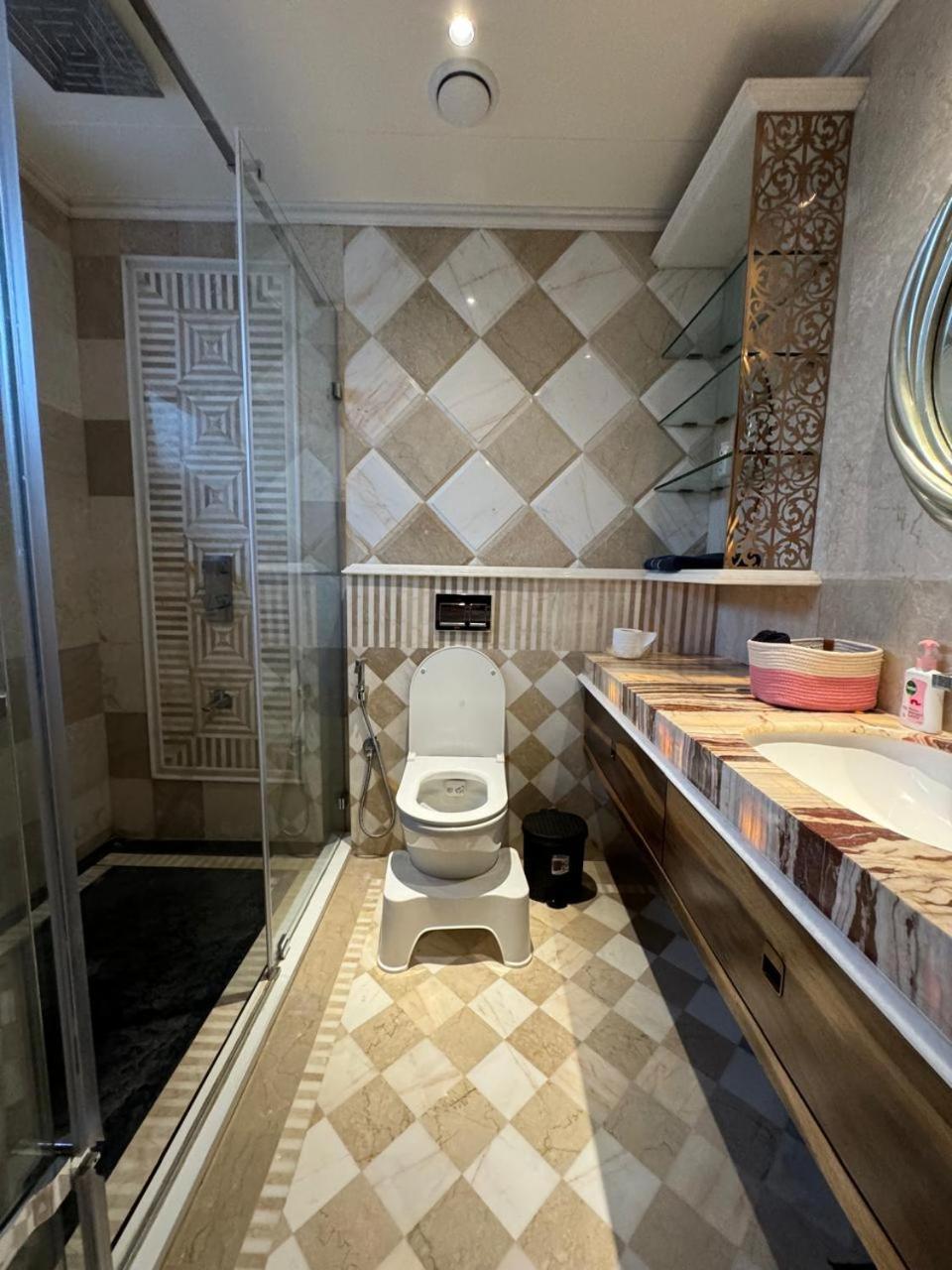Apartment Luxury In Indiranagar